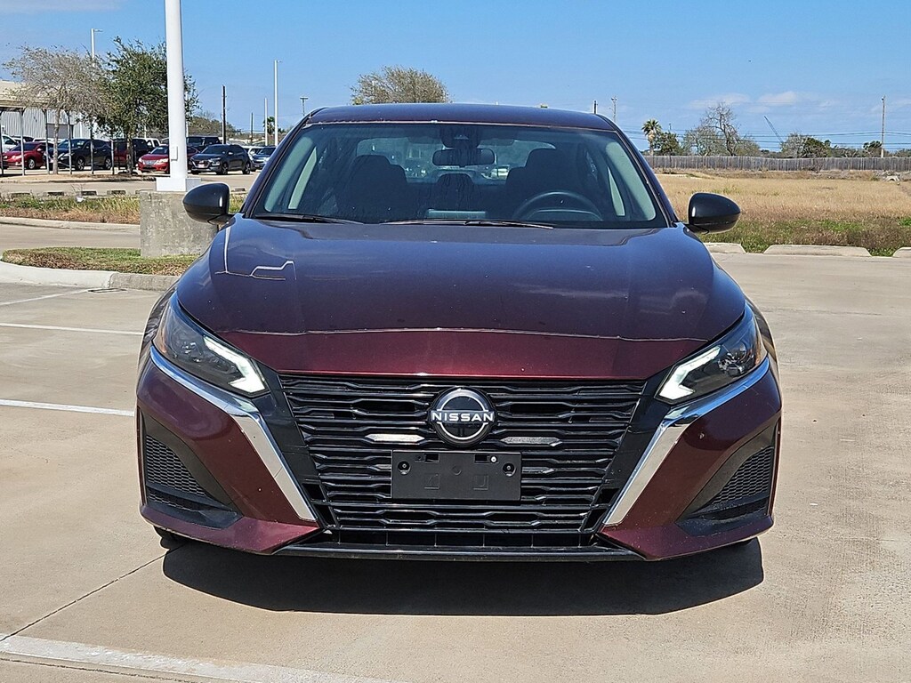 Used 2024 Nissan Altima 2.5 SV Sedan