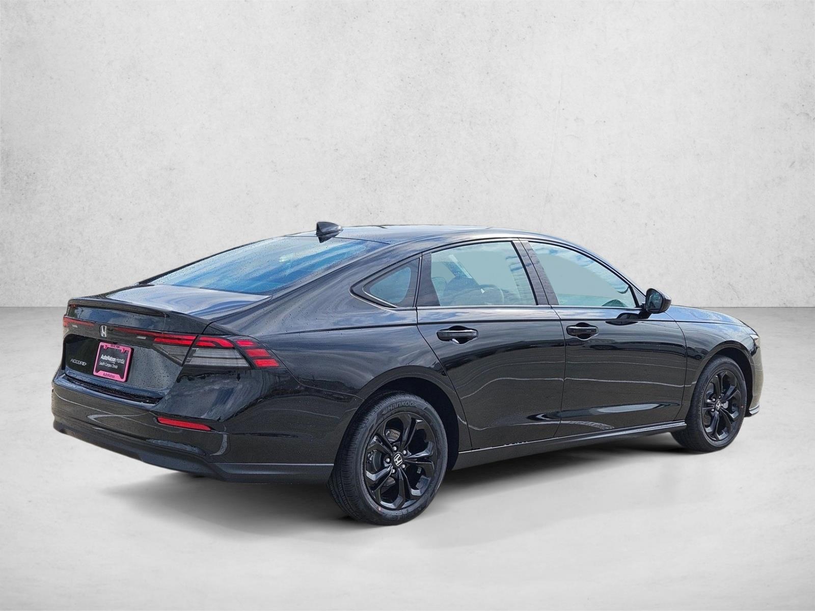 2025 Honda Accord SE photo 2