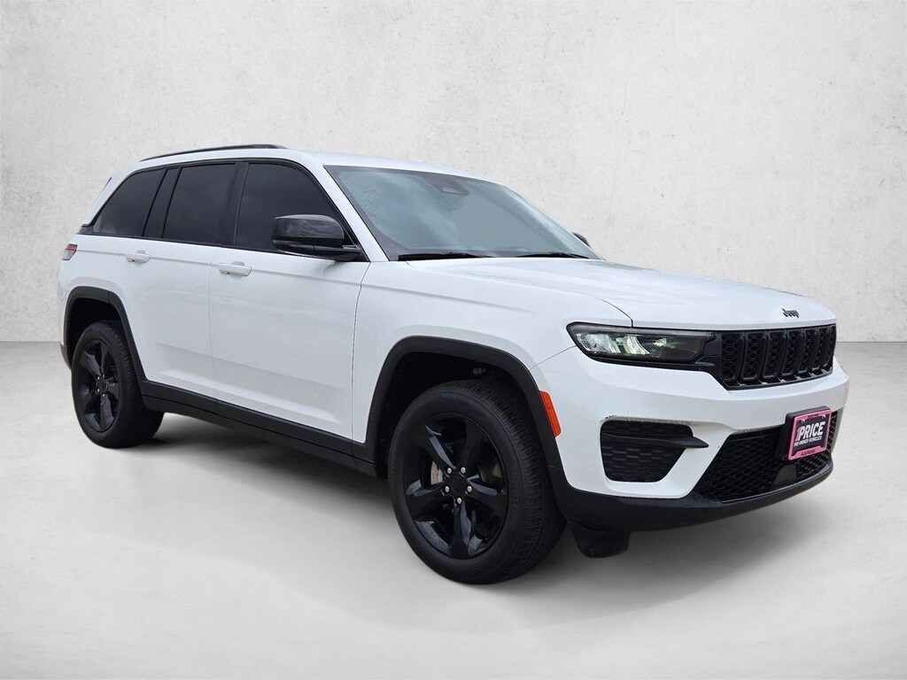Used 2022 Jeep Grand Cherokee Laredo SUV