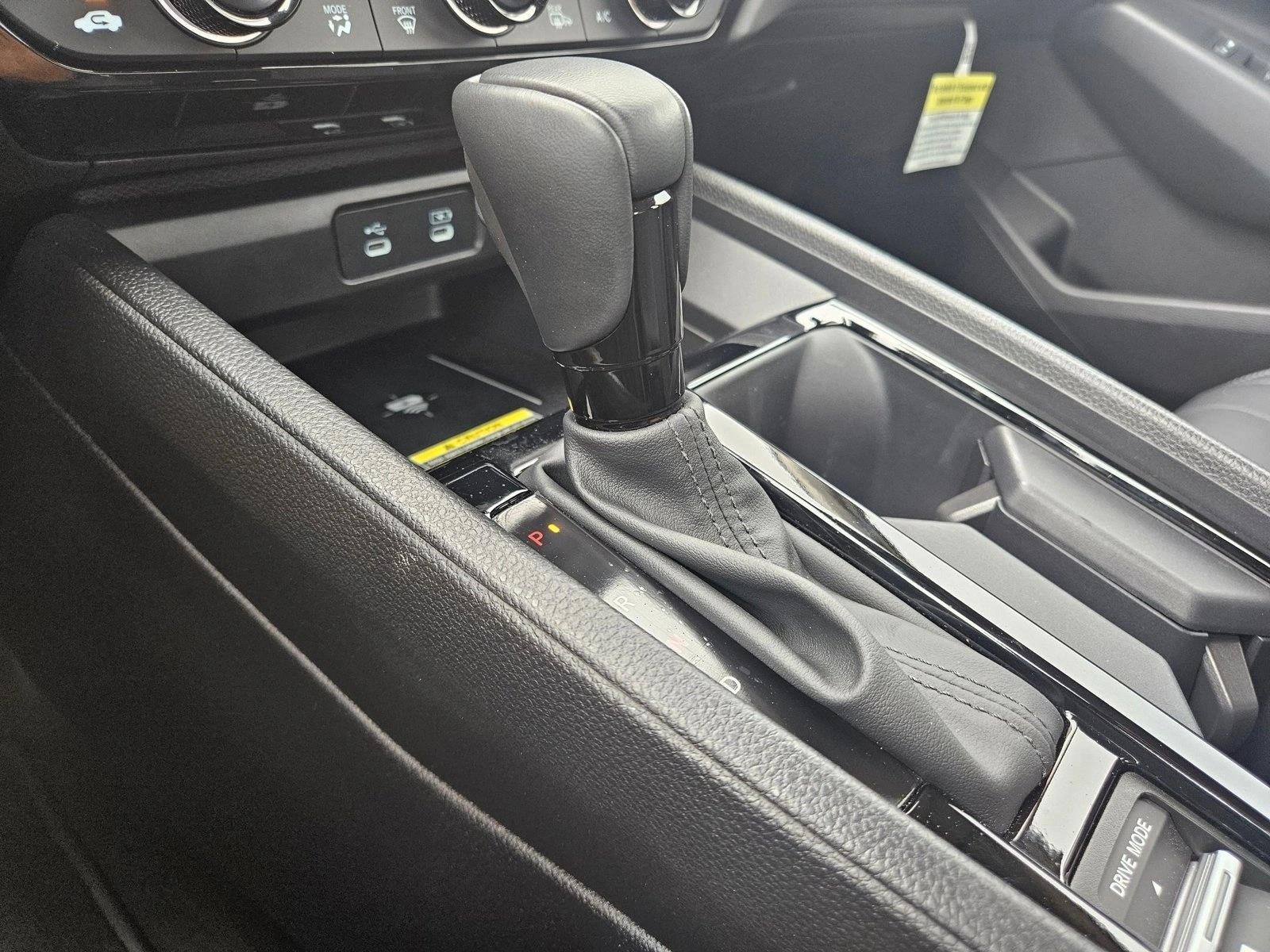 2025 Honda Accord Hybrid EX-L - Photo 12