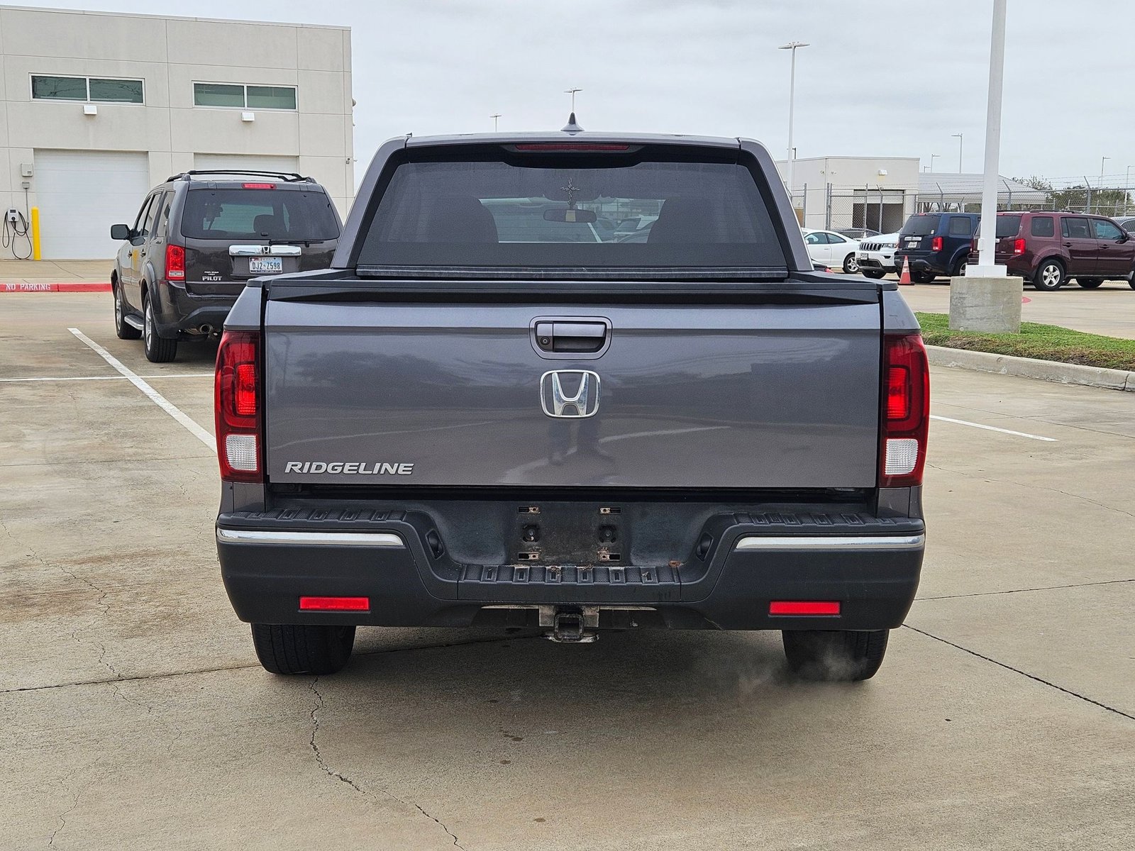 2017 Honda Ridgeline RTS photo 3