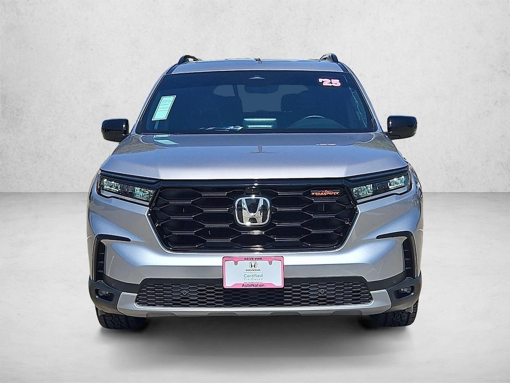 Used 2025 Honda Pilot TrailSport SUV