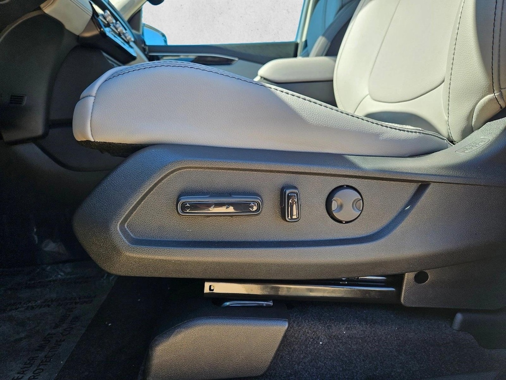 New 2025 Honda Pilot Touring SUV