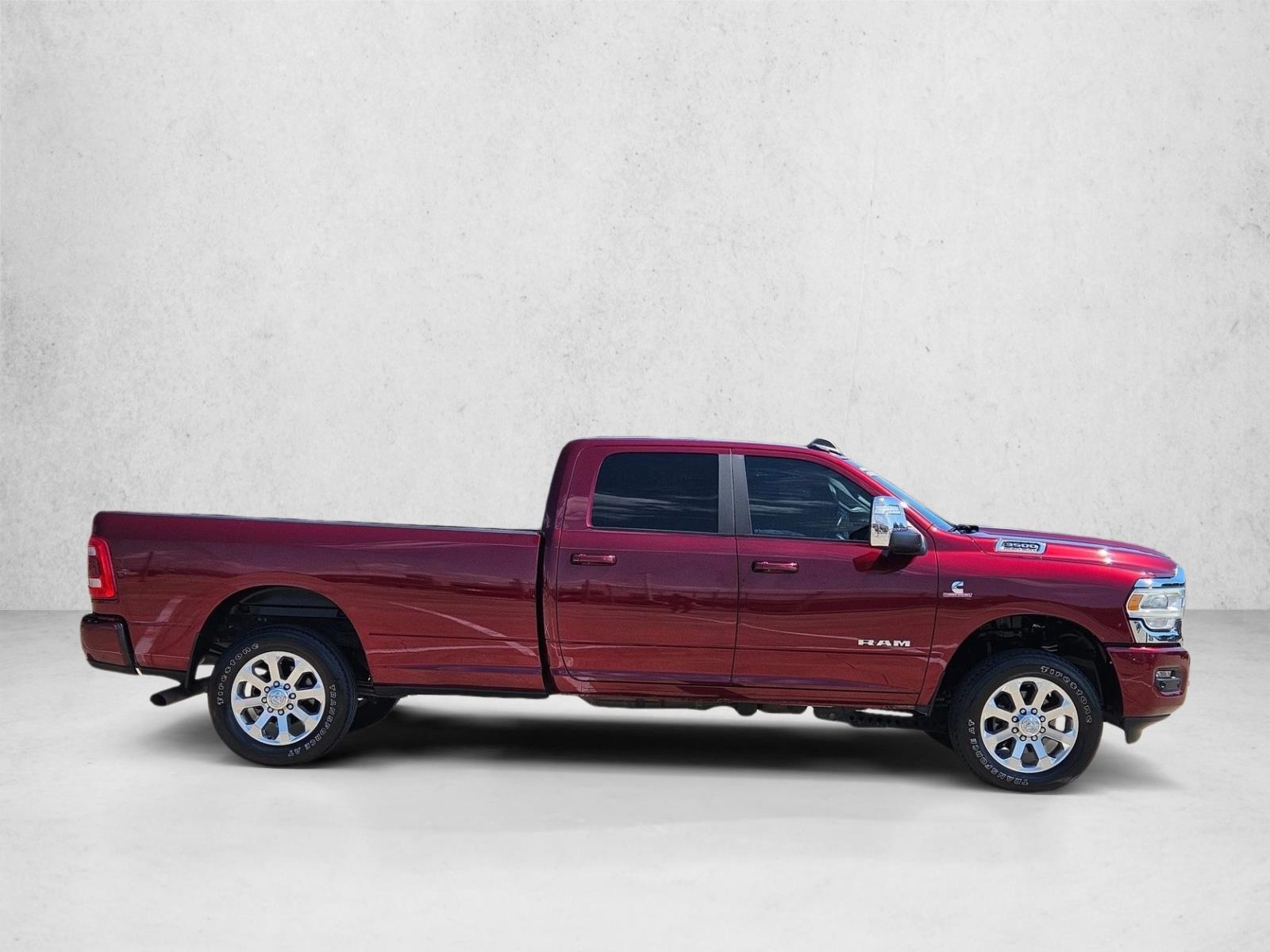2023 Ram 3500 Laramie photo 4