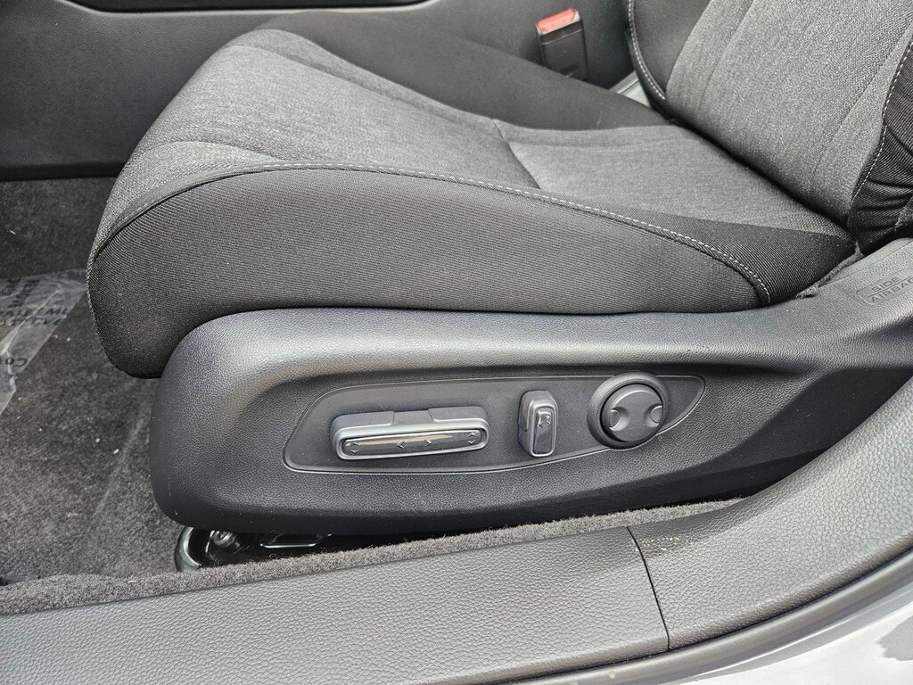 New 2025 Honda Accord SE Sedan