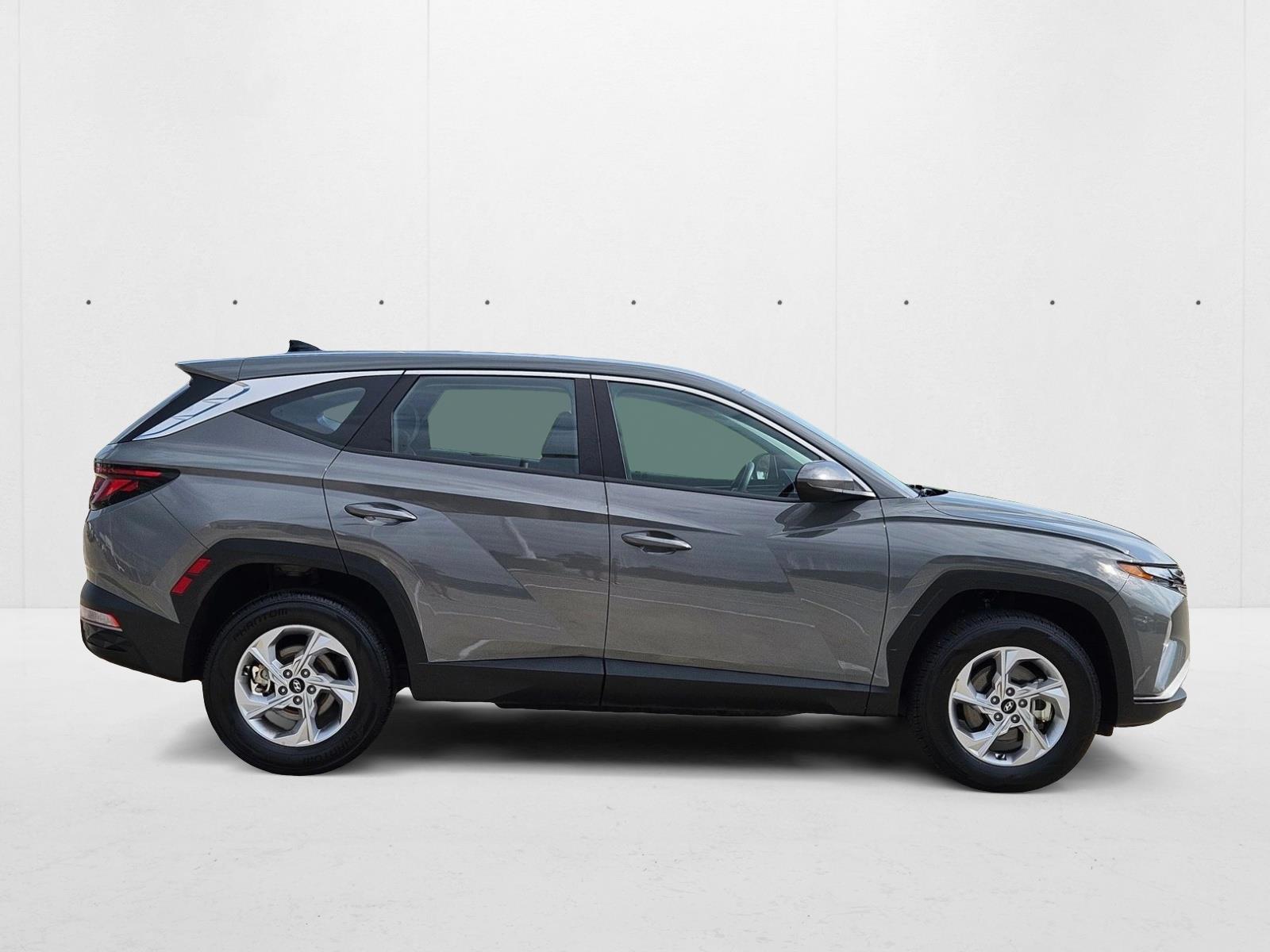 2024 Hyundai Tucson SE photo 4