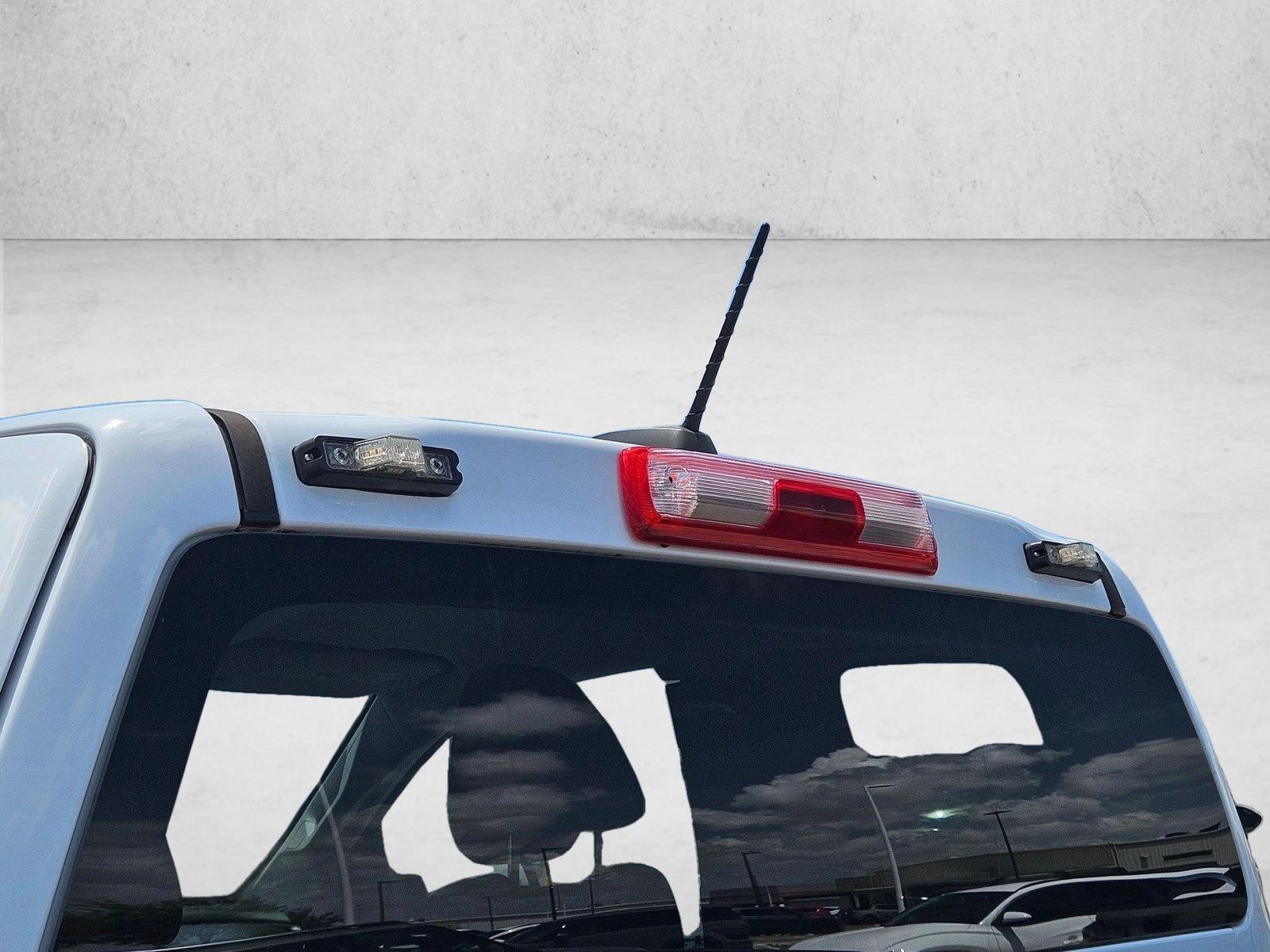2021 Chevrolet Colorado LT - Photo 12