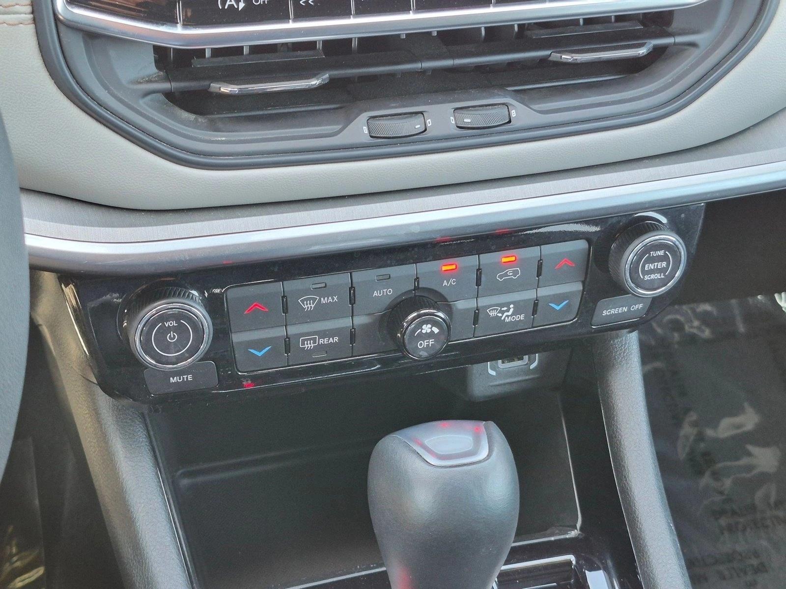 2025 Jeep Compass Limited - Photo 14
