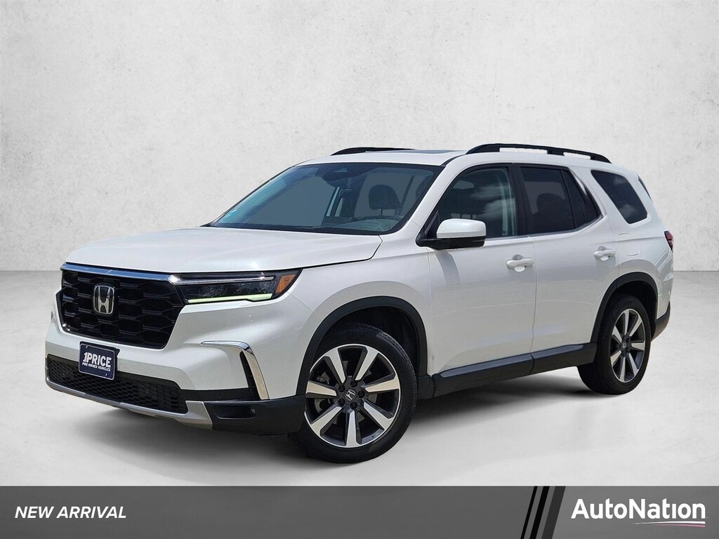 Used 2025 Honda Pilot Touring SUV