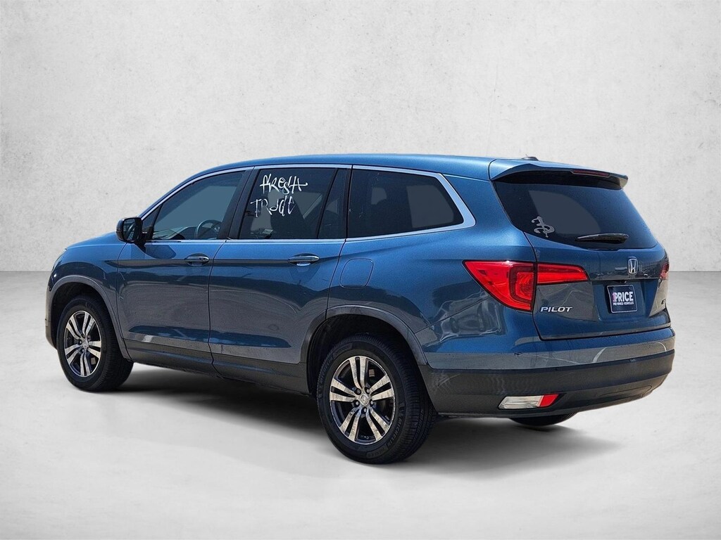 Used 2017 Honda Pilot EX AWD SUV
