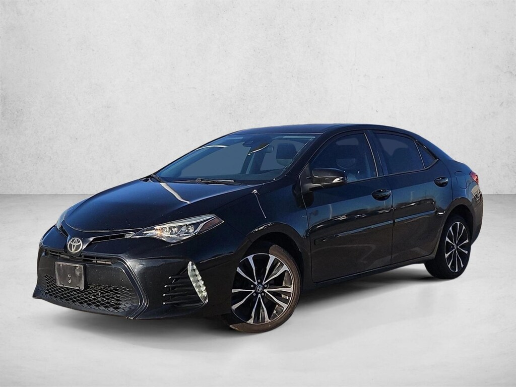 Used 2017 Toyota Corolla SE Sedan
