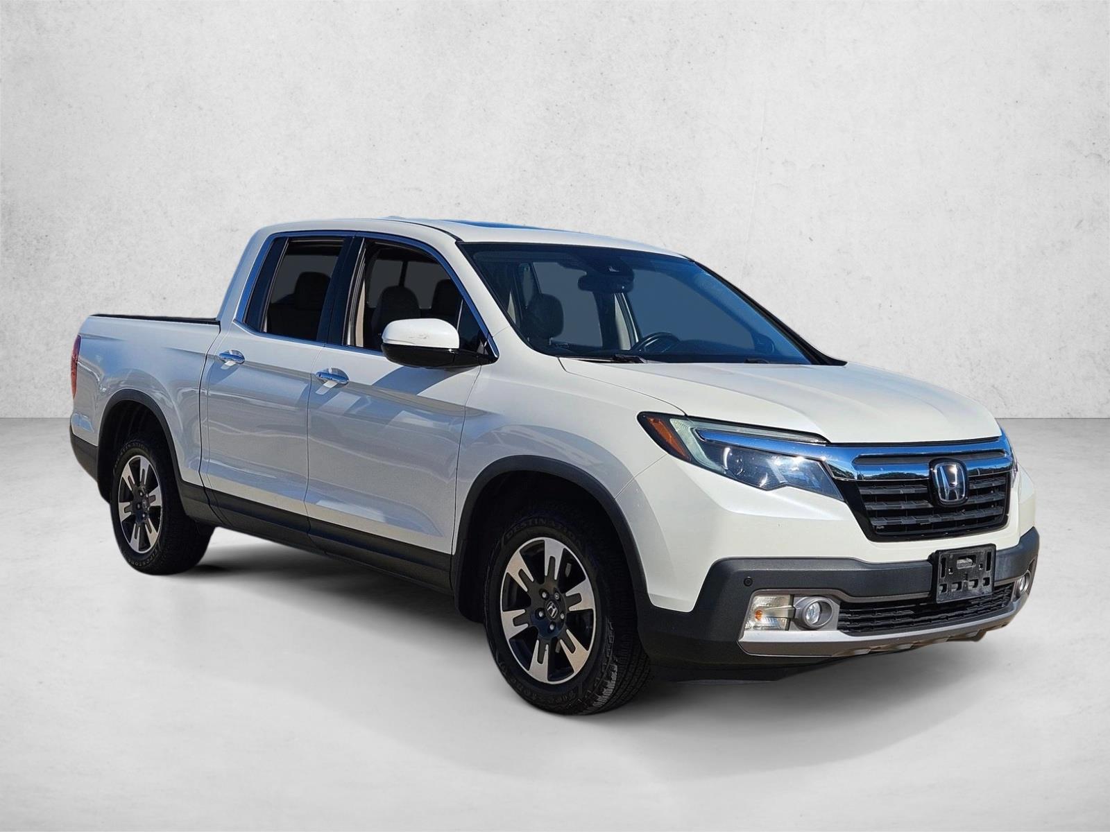 2018 Honda Ridgeline RTL-E photo 3