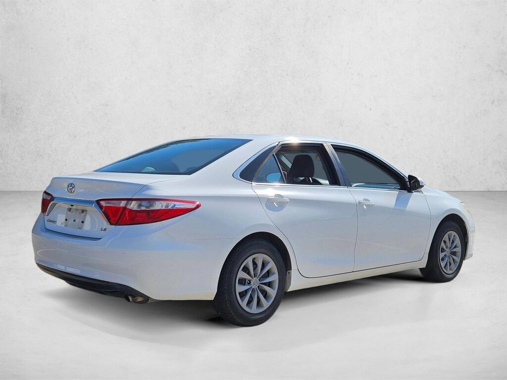 Used 2016 Toyota Camry LE Sedan