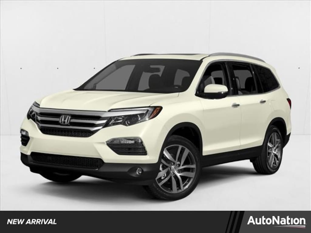 Used 2017 Honda Pilot Touring FWD SUV