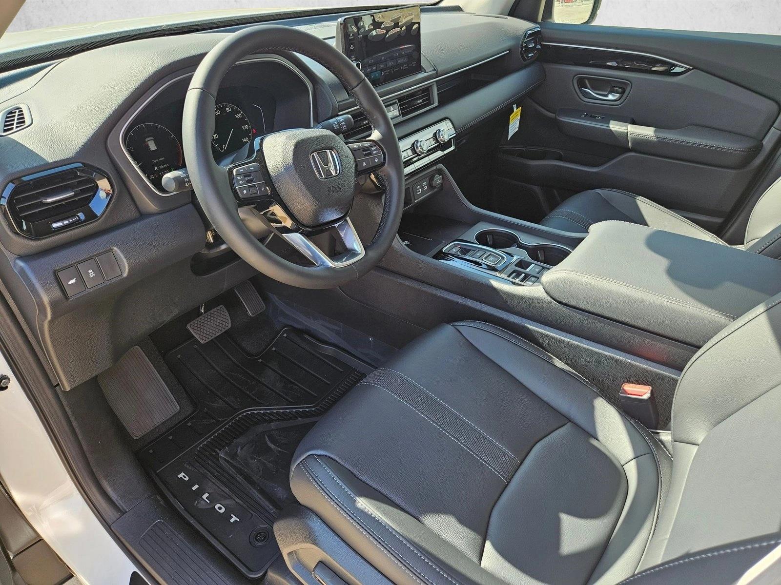 2025 Honda Pilot EX-L photo 3