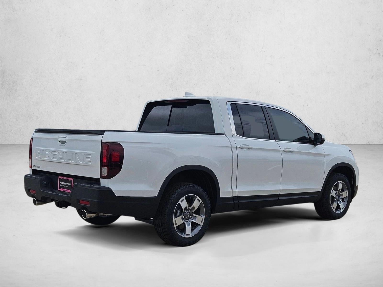 2026 Honda Ridgeline RTL - Photo 2