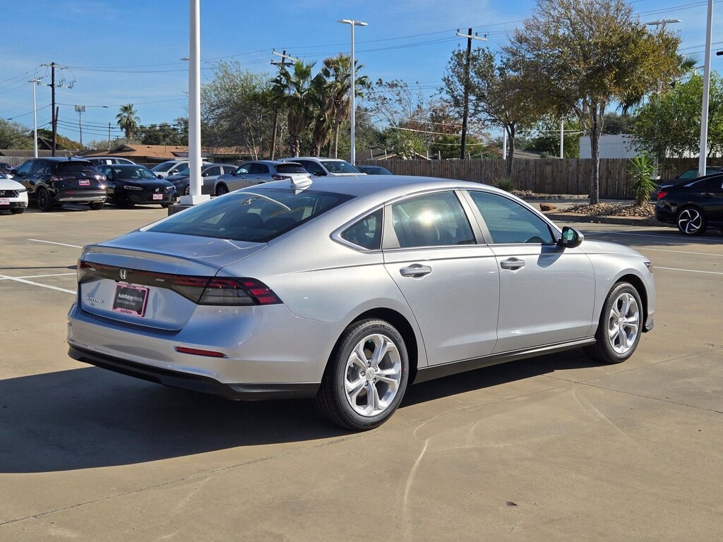 New 2025 Honda Accord LX Sedan