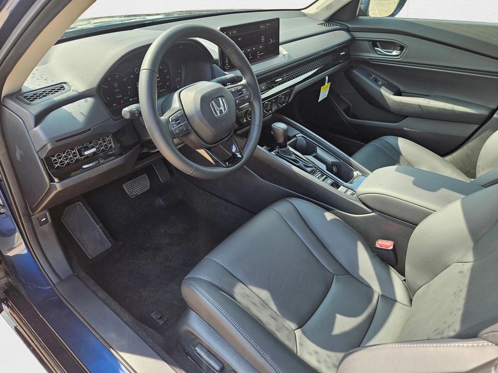 2025 Honda Accord Hybrid EX-L - Photo 3