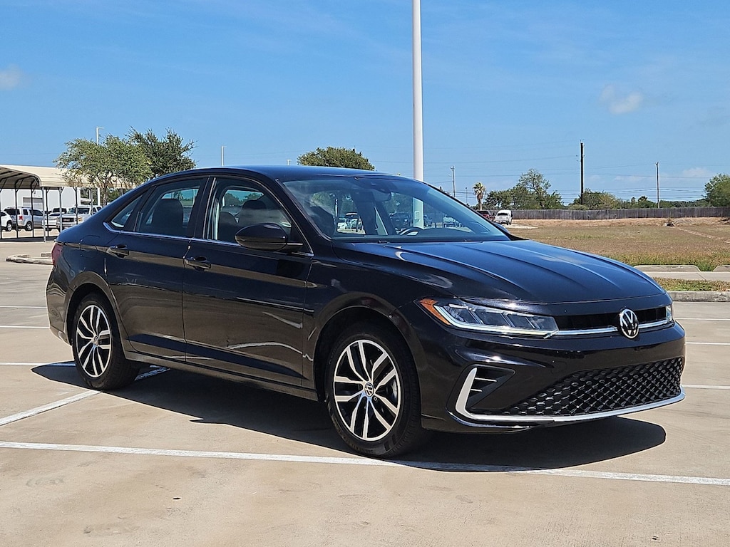 Used 2025 Volkswagen Jetta 1.5T SE Sedan