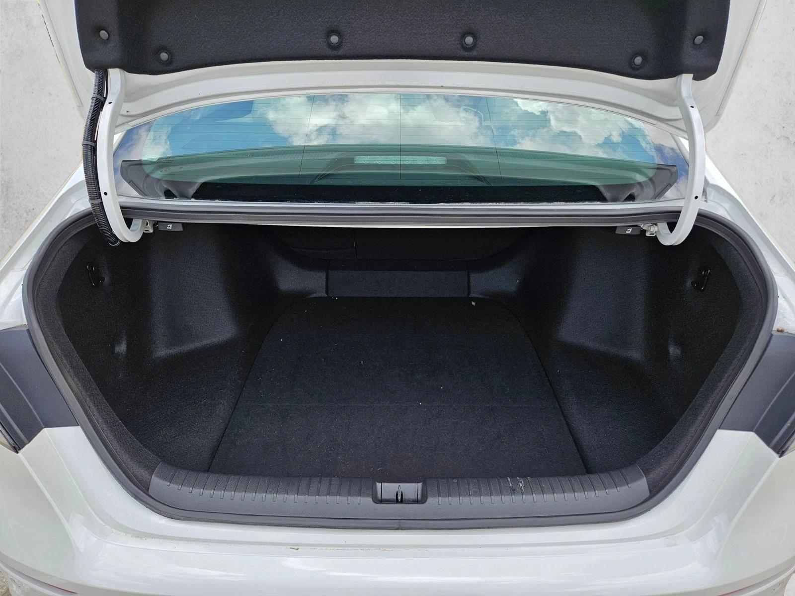 2026 Honda Accord Hybrid Touring - Photo 7