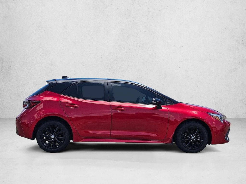 Used 2025 Toyota Corolla Hatchback SE Hatchback
