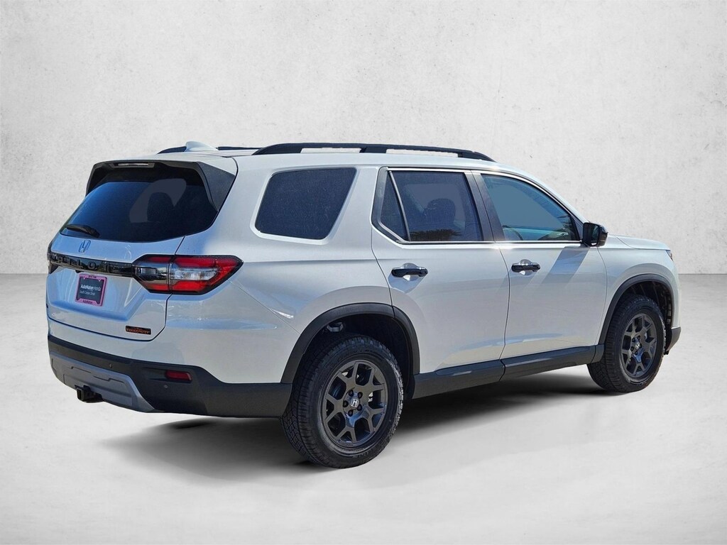 New 2025 Honda Pilot TrailSport SUV