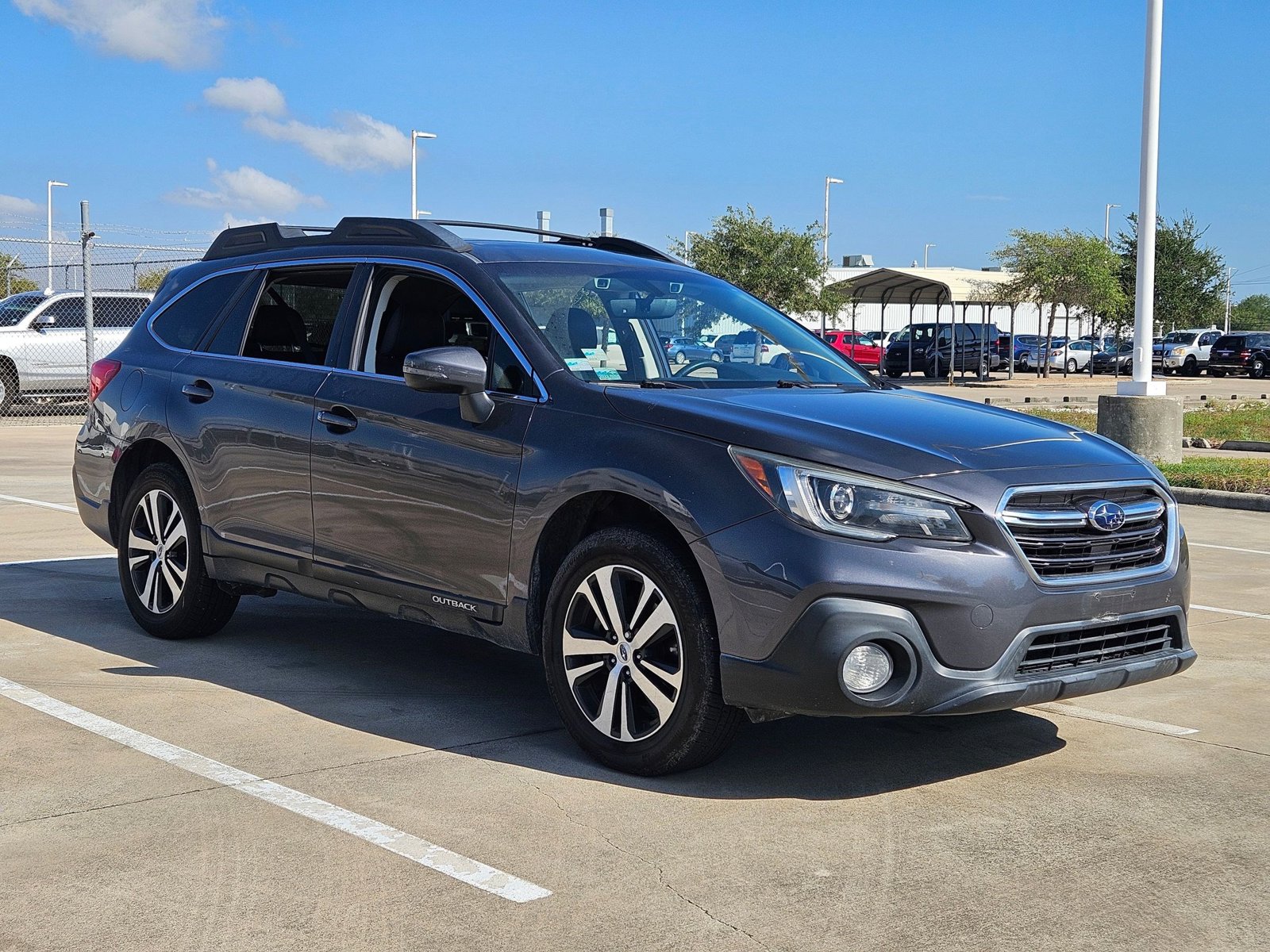 2019 Subaru Outback 2.5i Limited photo 3
