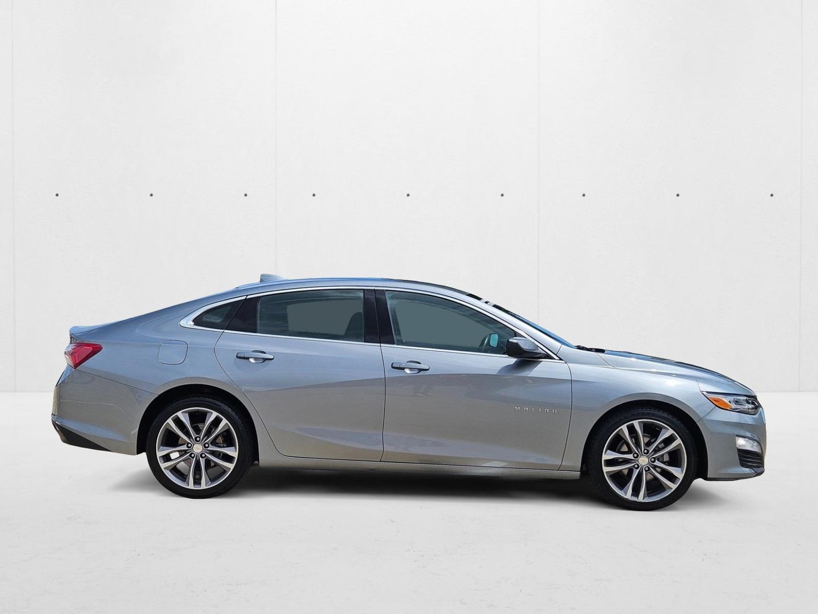 2024 Chevrolet Malibu Premier 2LT photo 4