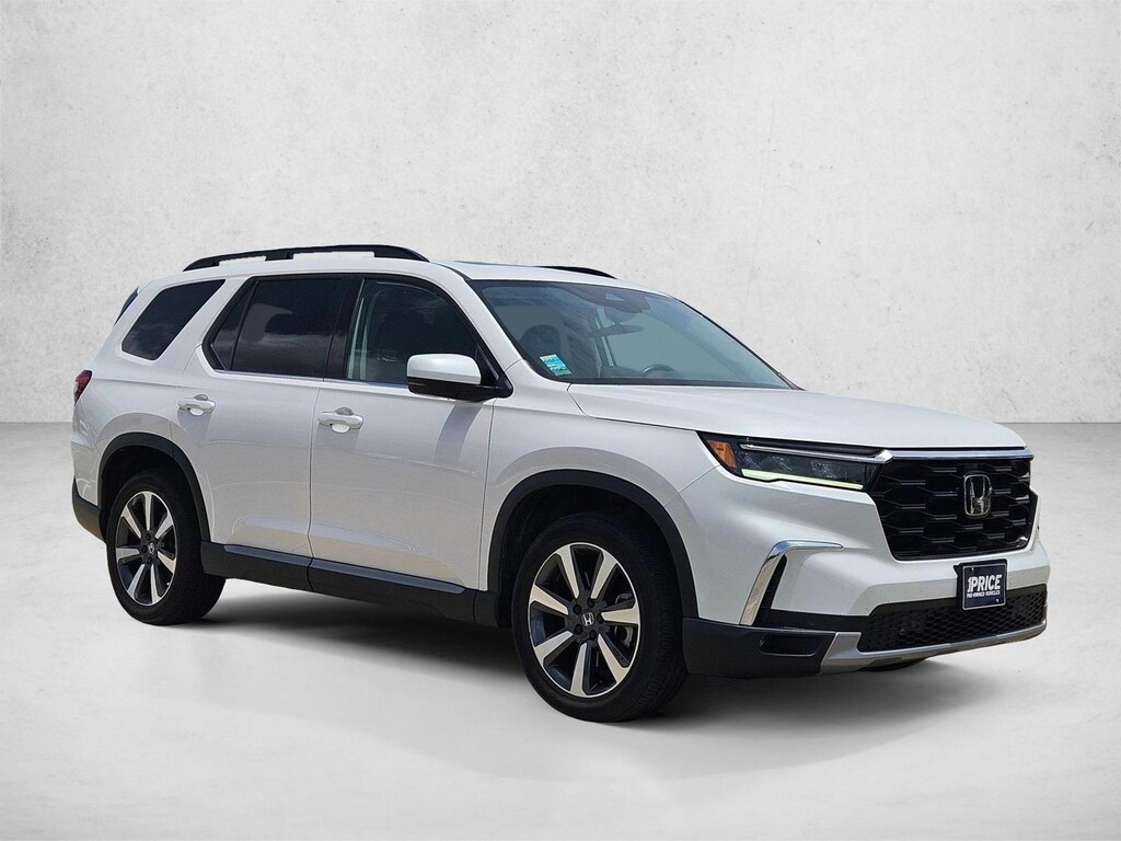 Used 2025 Honda Pilot Touring SUV