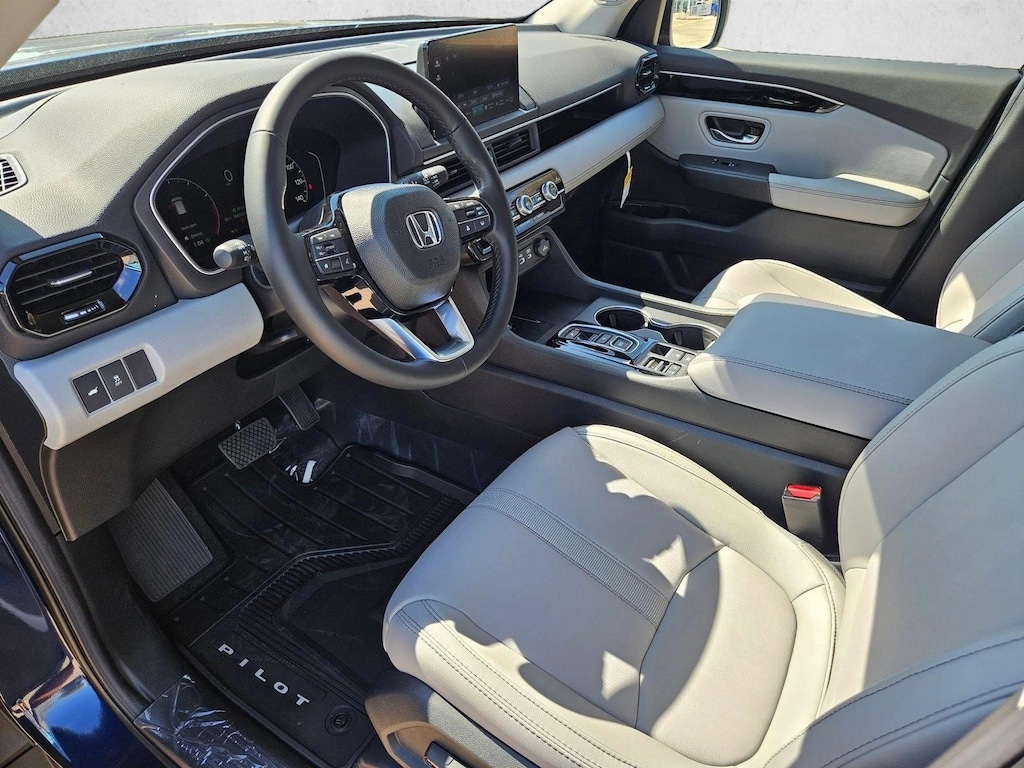 New 2025 Honda Pilot Touring SUV