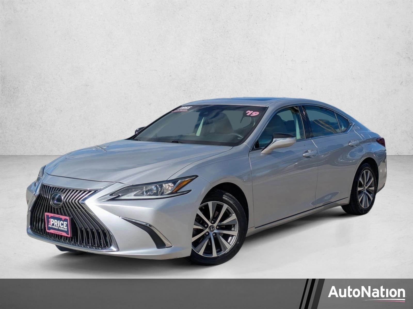 2019 Lexus ES 350 350's photo