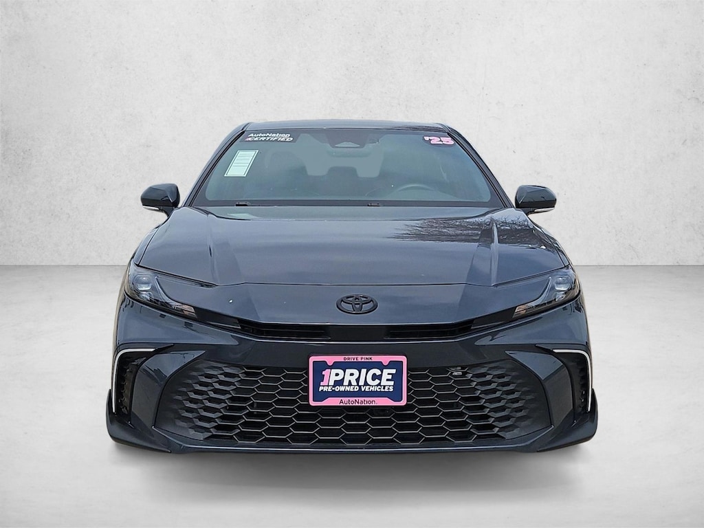 Used 2025 Toyota Camry SE Sedan