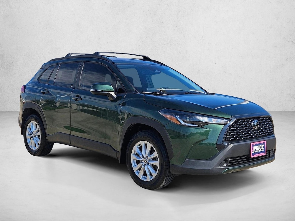 Used 2024 Toyota Corolla Cross LE SUV