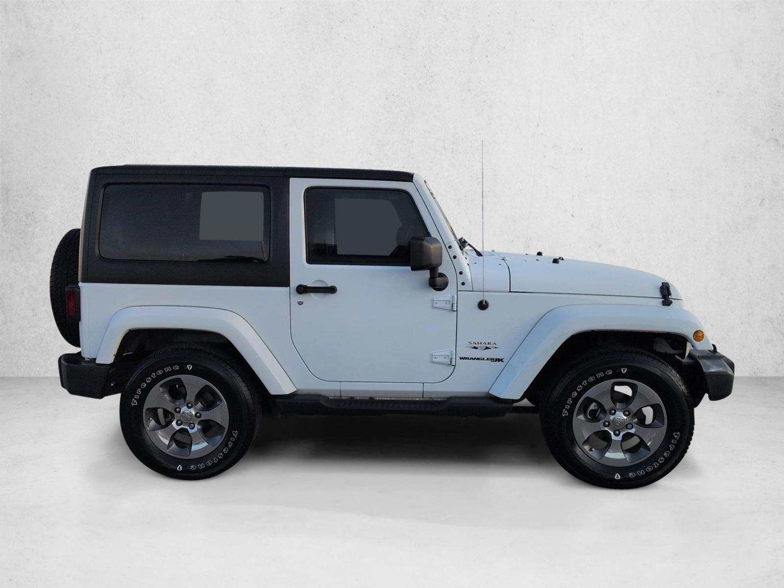 2018 Jeep Wrangler Sahara photo 4