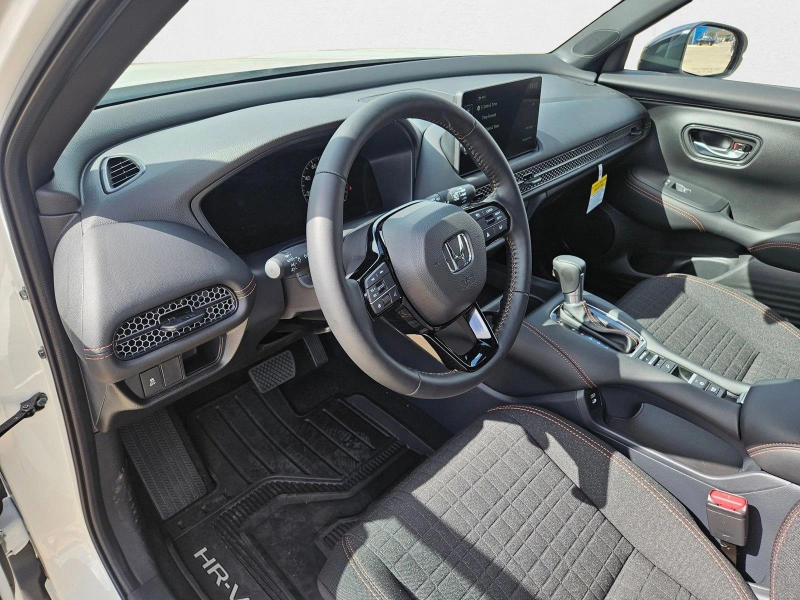 2026 Honda HR-V Sport photo 2