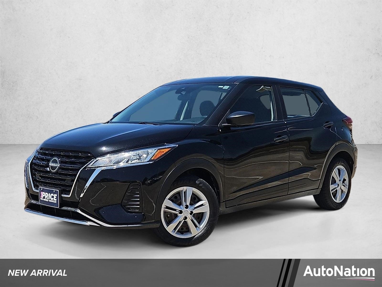 Used 2022 Nissan Kicks S