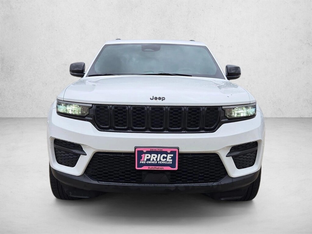 Used 2022 Jeep Grand Cherokee Laredo SUV