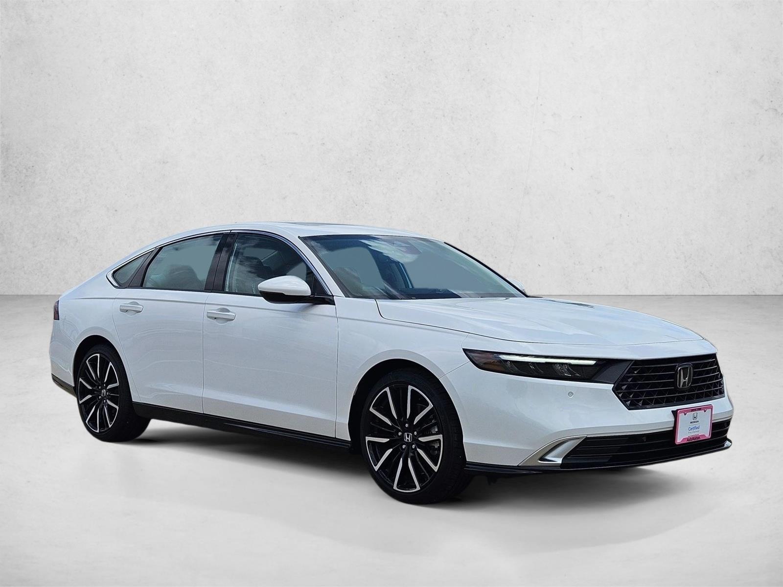 2026 Honda Accord Hybrid Touring - Photo 4