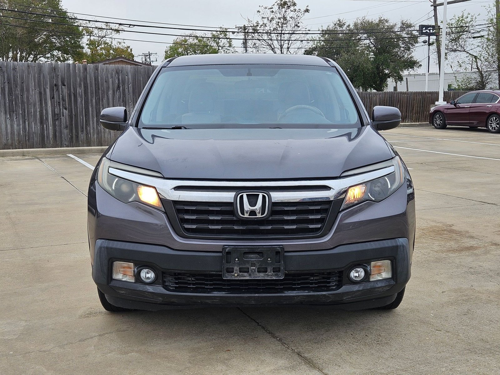 2017 Honda Ridgeline RTS photo 2