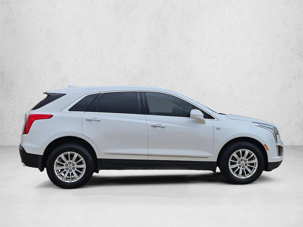 Used 2017 CADILLAC XT5 SUV