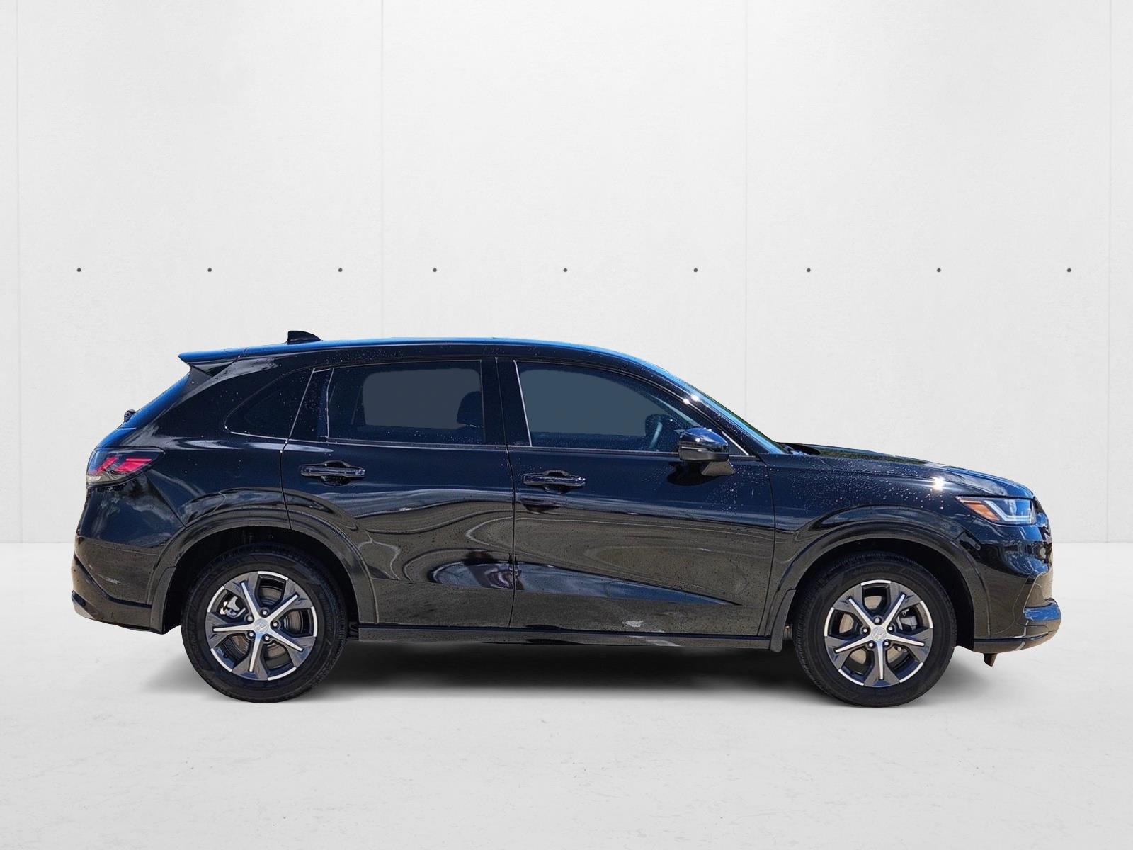 2025 Honda HR-V EX-L photo 4
