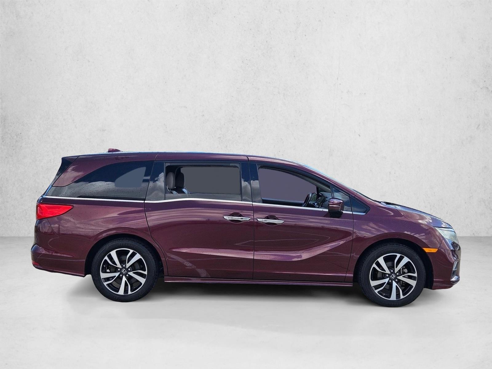 2019 Honda Odyssey Elite photo 4