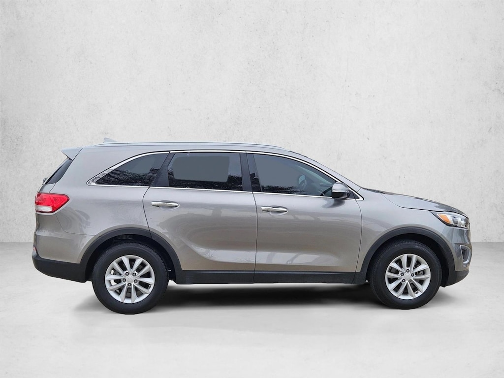 Used 2018 Kia Sorento 2.4L LX SUV