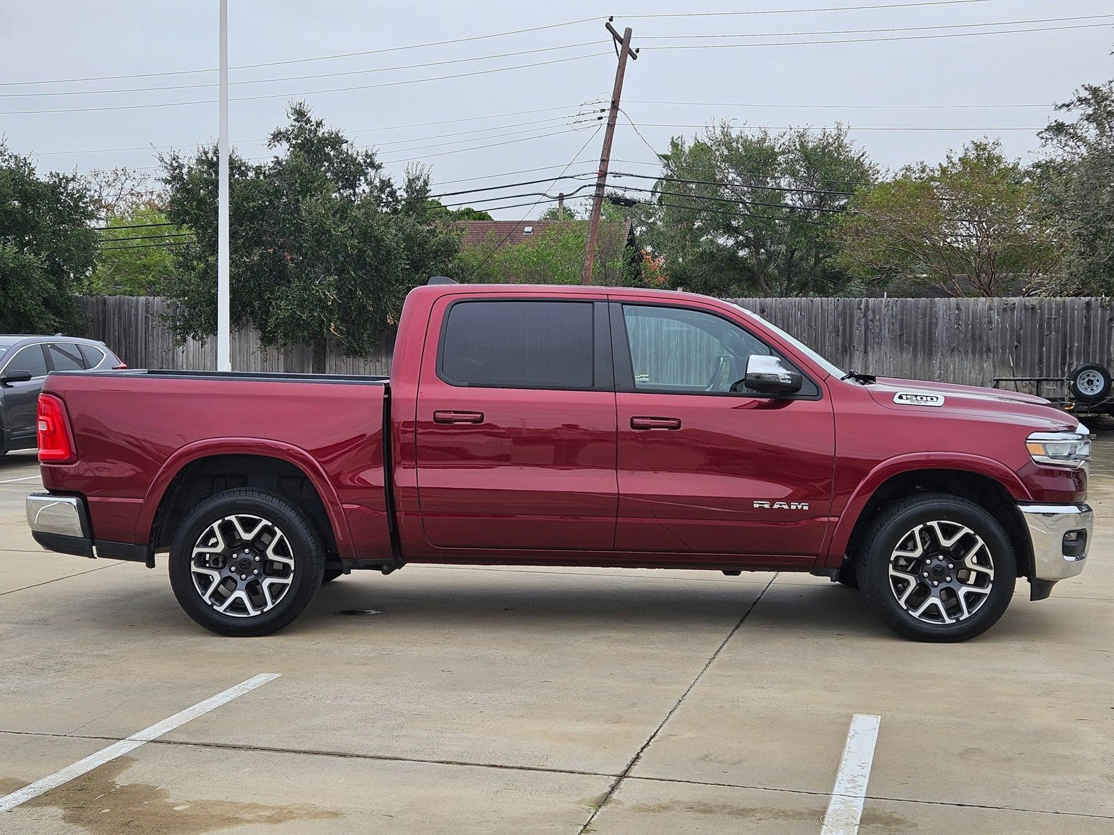 2025 Ram 1500 Laramie photo 4