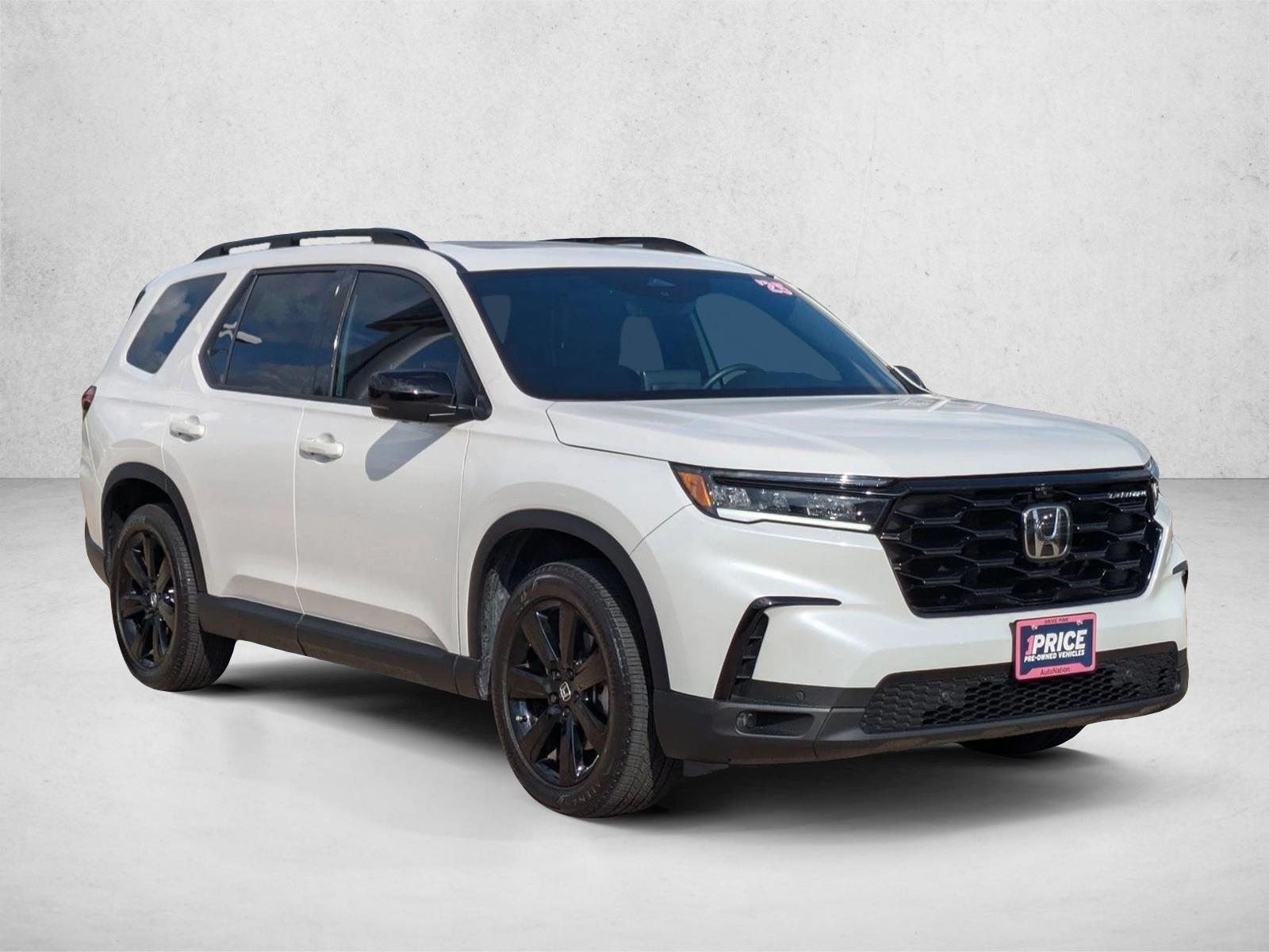 2025 Honda Pilot Black Edition photo 3