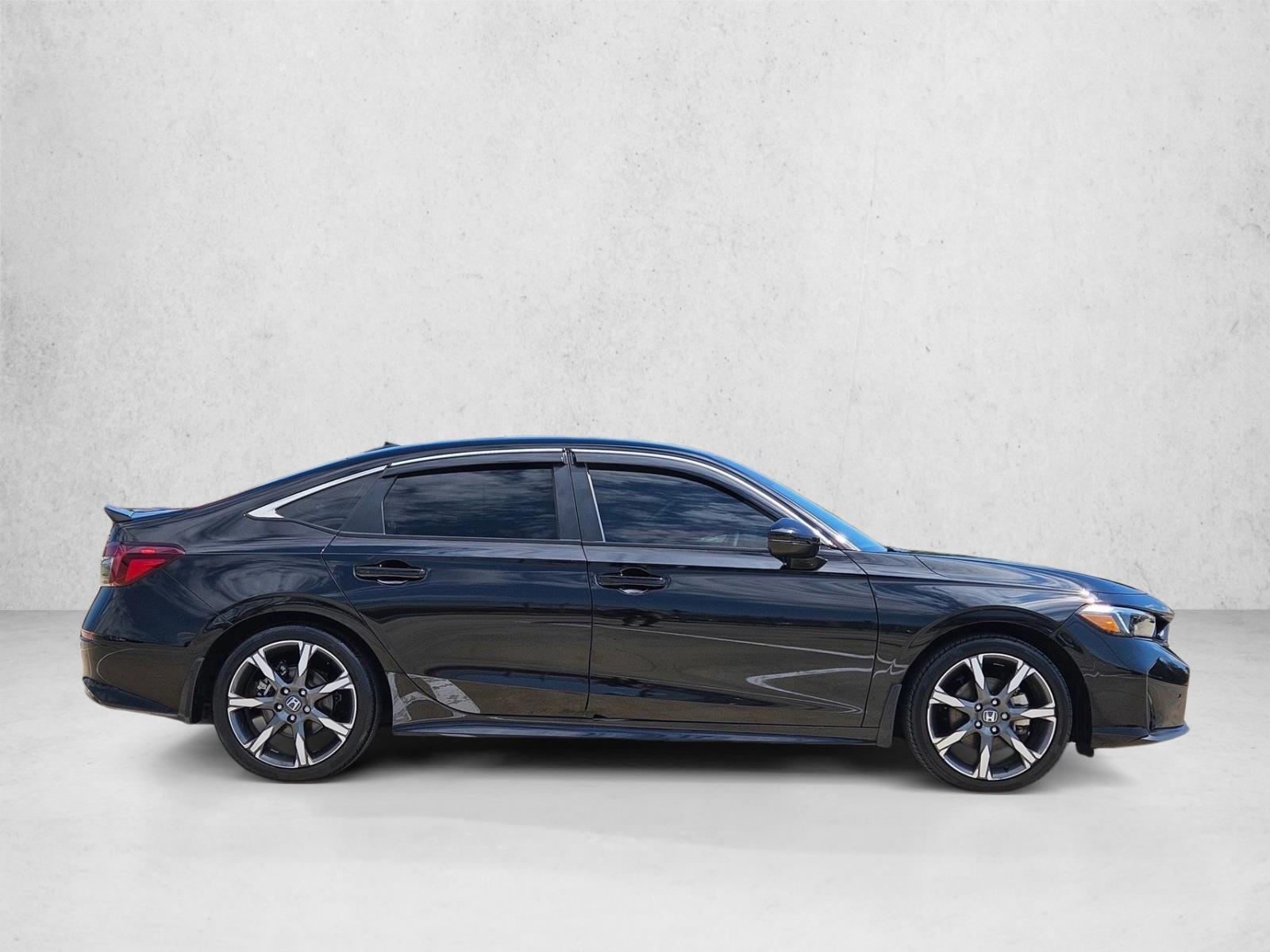 2025 Honda Civic Hybrid Sport Touring photo 4
