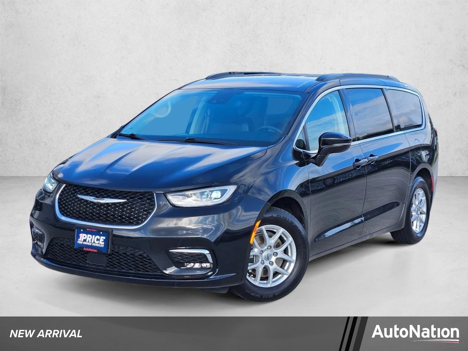 Used 2022 Chrysler Pacifica Touring L