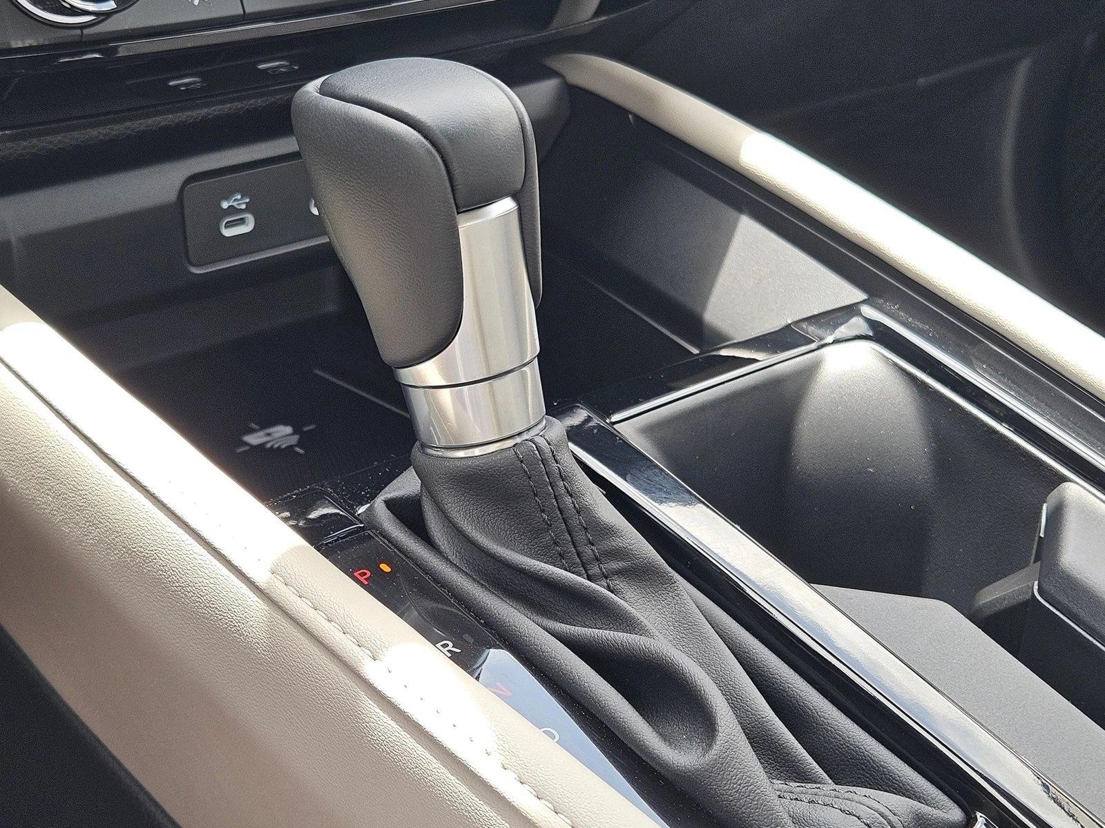 2026 Honda Accord Hybrid Touring - Photo 13