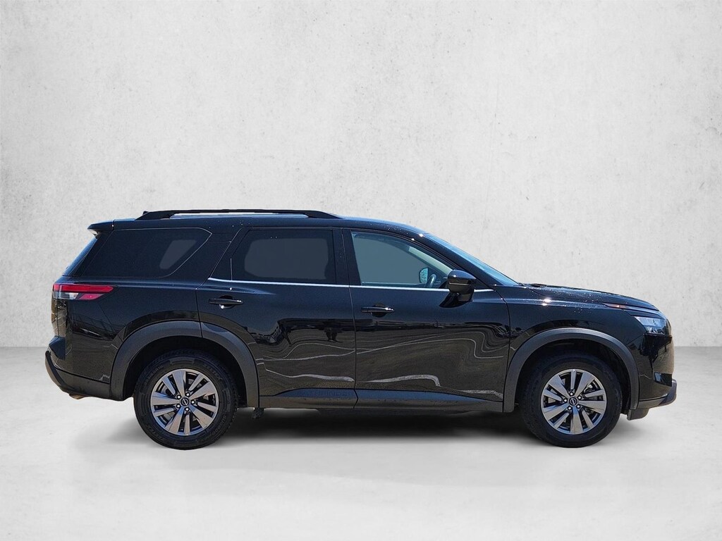 Used 2025 Nissan Pathfinder SV SUV
