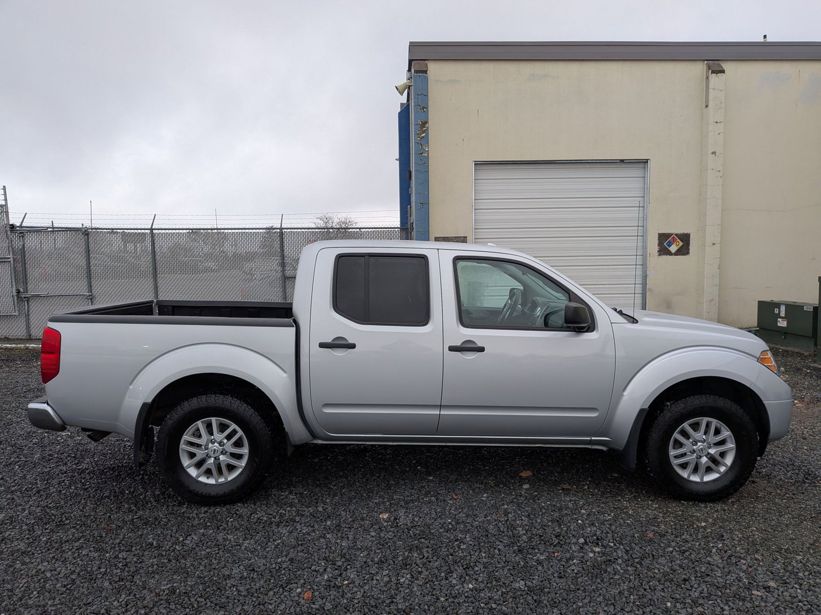 2018 Nissan Frontier Crew Cab SV photo 4